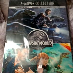 Universal Jurassic World Collector's Edition NWT